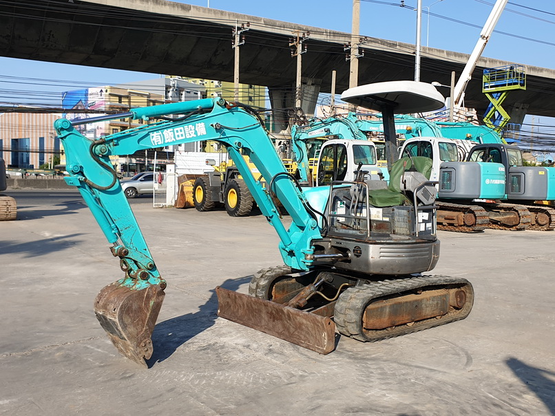 รถขุดเล็ก Kobelco SK25SR